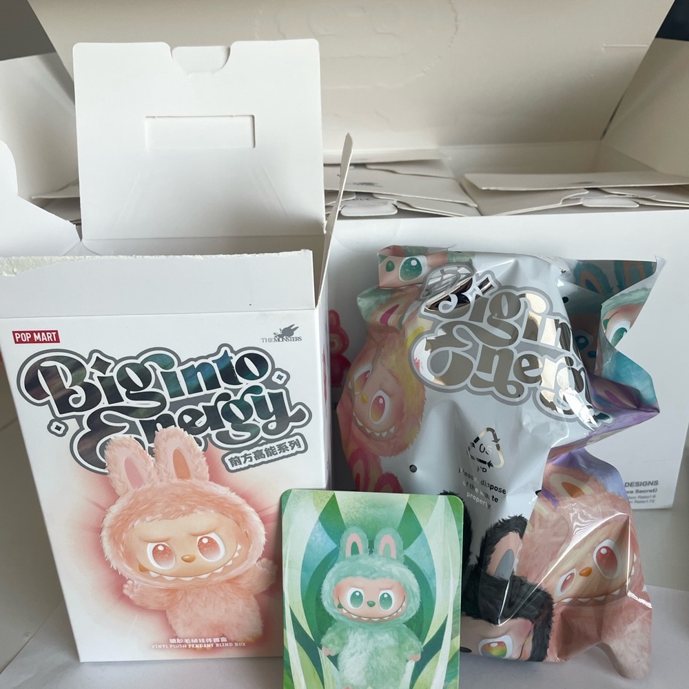 AUTHENTIC LABUBU Big Into Energy Vinyl Face Blind Box - SERENITY (SEALED BAG)